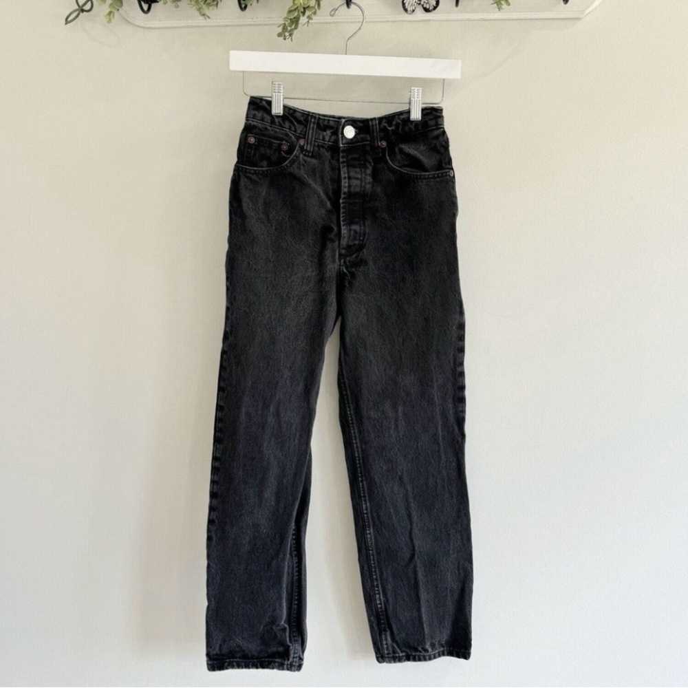 Zara black jeans size 2 but fit like a size zero.